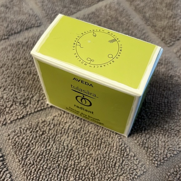 Aveda Tulasara Facial Dry Brush NIB - Picture 7 of 11